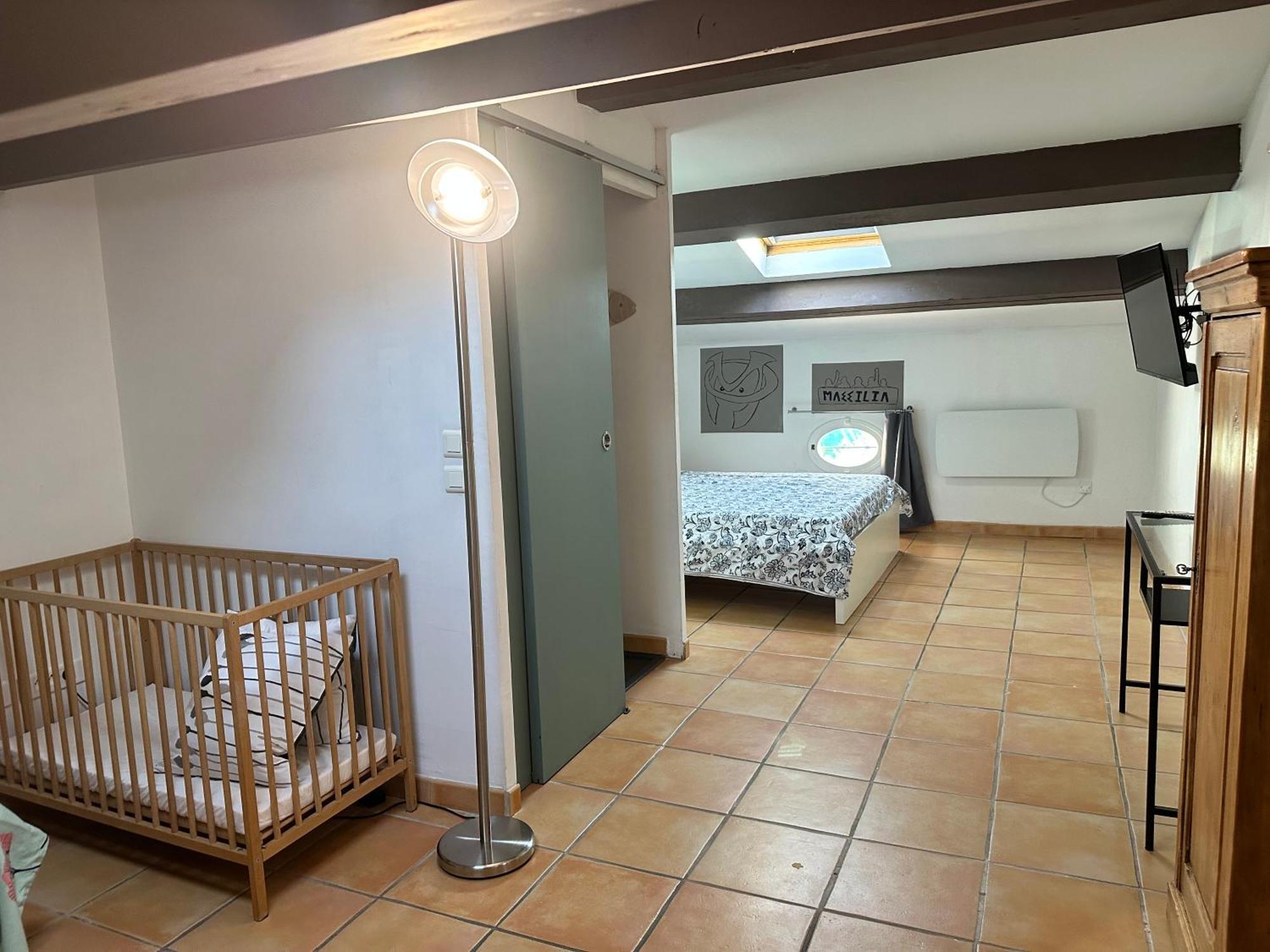 Plan De Cuques T2 Hotel Exterior photo